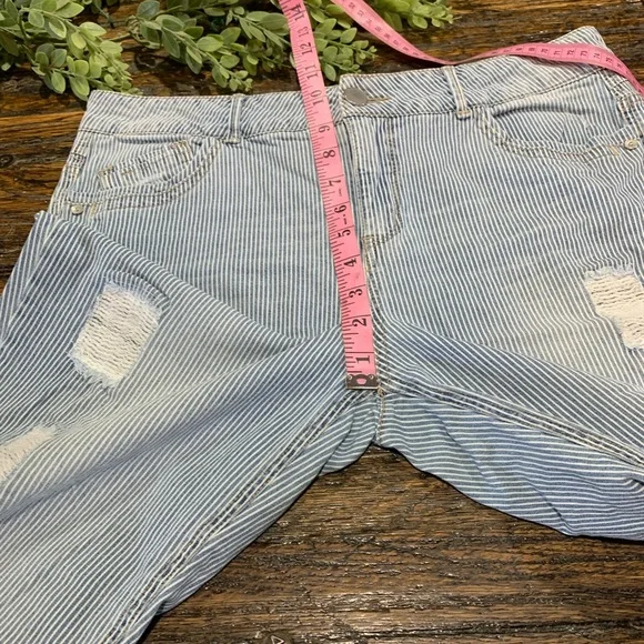 Democracy Jeans Striped Distressed 12 Girlfriend NWOT Cute Boho See - Picture 9 of 16